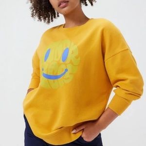 NWT RARE Outdoor Voices Hiker’s Club Pickup Graphic Smiley Sweatshirt Medium